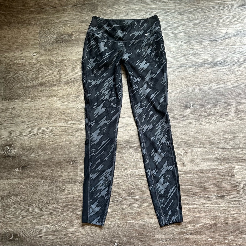 Nike Gray Black Patterned Mesh Leggings